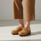 Suede clogs με Τρούκς Κάμελ