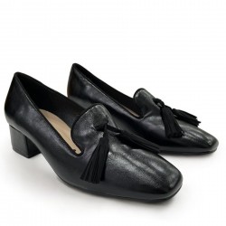 Block heeled loafers in Black