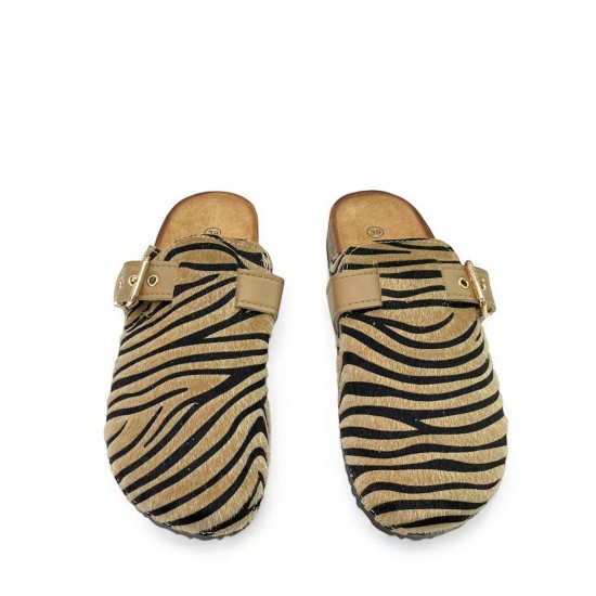 Suede buckled Clogs in Brown Zebra