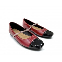 Ballet Flats with strap in Burgundy
