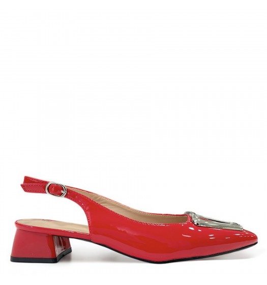 Patent leather slingback pumps in Red