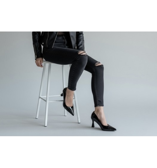 Μαύρη Λουστρίνι Γόβα