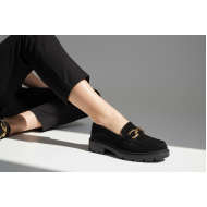 Suede Loafers με Chunky Σόλα και Διακοσμητική Αλυσίδα–Μαύρο