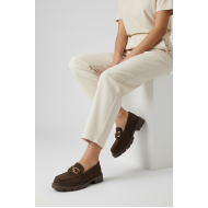 Suede Loafers με Chunky Σόλα και Διακοσμητική Αλυσίδα–Καφέ