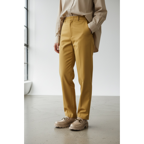 Γυναικεία Loafers από Λουστρίνι με Διακοσμητική Bronze Αγκράφα-Μπέζ