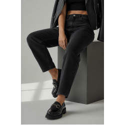 Γυναικεία Loafers από Λουστρίνι με Διακοσμητική Bronze Αγκράφα-Μαύρο