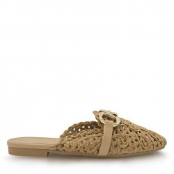 Flat knitted mules in Camel