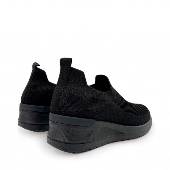 Sock Sneakers in Black