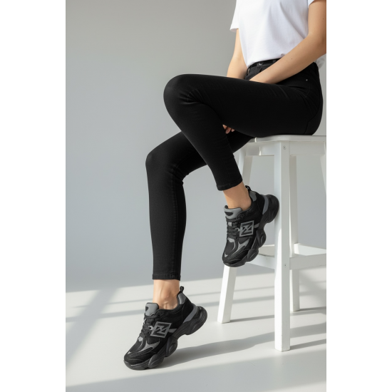 Γυναικεία Chunky Sneakers Μαύρο με Ανθρακί Λεπτομέρειες