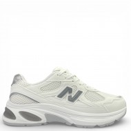 Γυναικέια Sneakers σε Λευκό με Ασημί Λεπτομέρειες