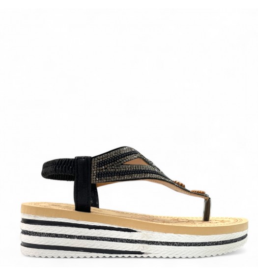 Thong platform sandals in Black