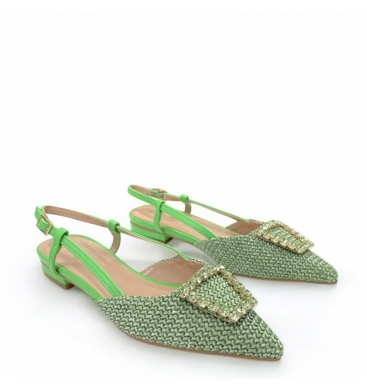 Pointed flat pumps in Green