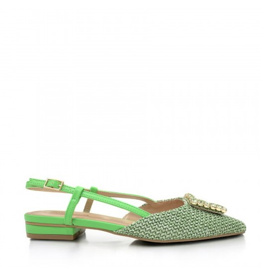 Pointed flat pumps in Green