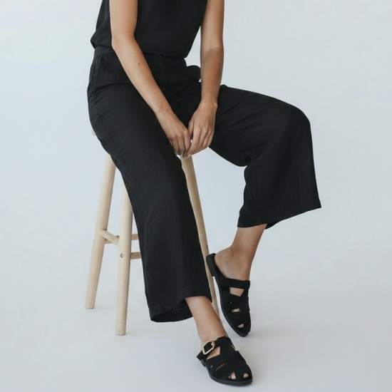 Suede Mules με Χρυσή Αγκράφα & Fisherman Σχέδιο-Μαύρο