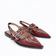 Slingback buckled flats in Burgundy