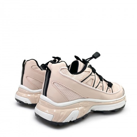 Sneakers με ελαστικά κορδόνια σε Ρόζ