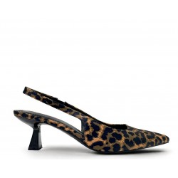 Μυτερές open heel γόβες σε Λεοπάρ