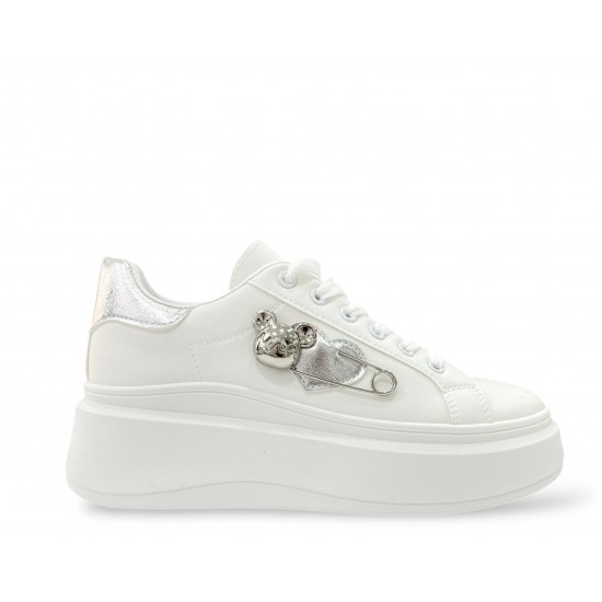 Δίπατα Sneakers με διακοσμητική καρφίτσα σε Ασημί