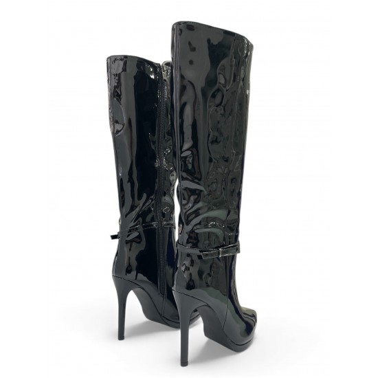 Μπότα Λουστρίνι Μαύρη Ψηλή με Τακούνι Στιλέτο και Διακοσμητικό Λουράκι