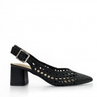 Woven pumps in Black