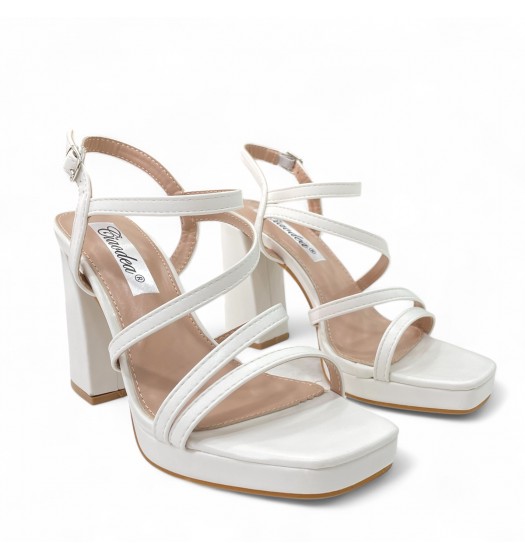 Strappy Block heel Sandals in White