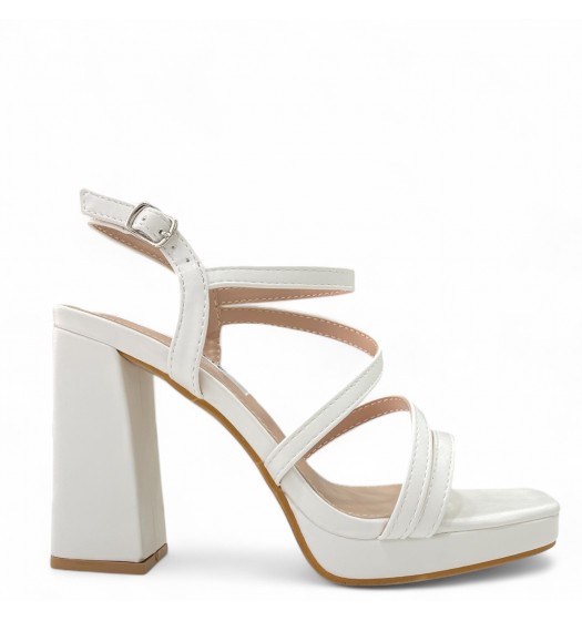 Strappy Block heel Sandals in White