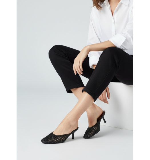 Πλεκτά Γυναικεία Mules με Μεσαίο Τακούνι - Μαύρο