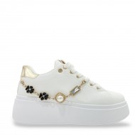 Oversized Sneakers with gold details