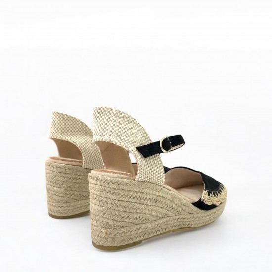 Platform espadrilles in Black