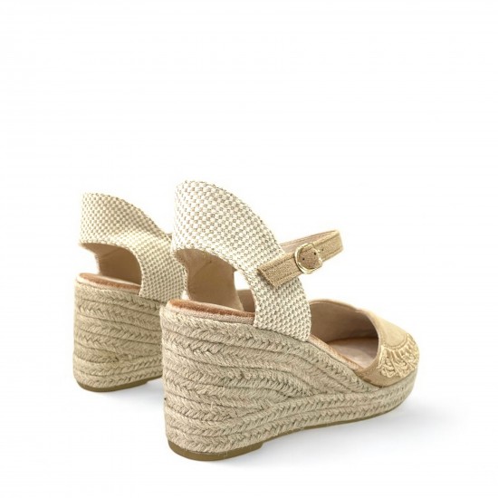Platform espadrilles in Camel