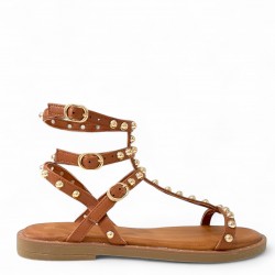 Flat Studded Gladiator sandals in Camel
