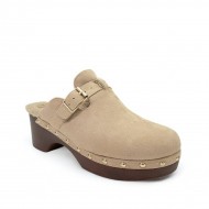 Studded clogs with fur lining Biege