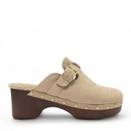 Studded clogs with fur lining Biege
