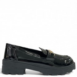 Γυναικεία Loafers Λουστρίνι με Chunky Σόλα και Χρυσή Αλυσίδα - Μαύρο