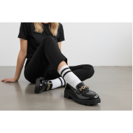 Γυναικεία Loafers Λουστρίνι με Chunky Σόλα και Χρυσή Αλυσίδα - Μαύρο