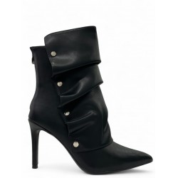 Μαύρα Ankle boots με κουμπωτή φάσα