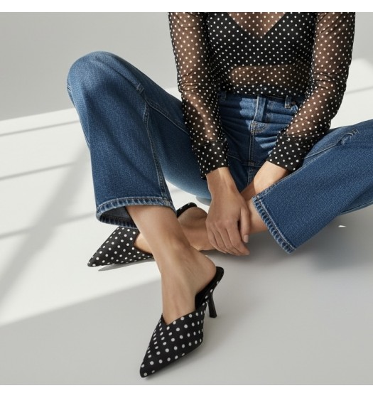 Γυναικεία Mules Μυτερά με Λεπτό Τακούνι – Μαύρο Πουά